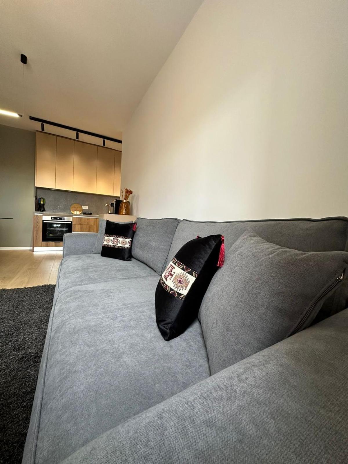 Urban Charm With Jacuzzi *